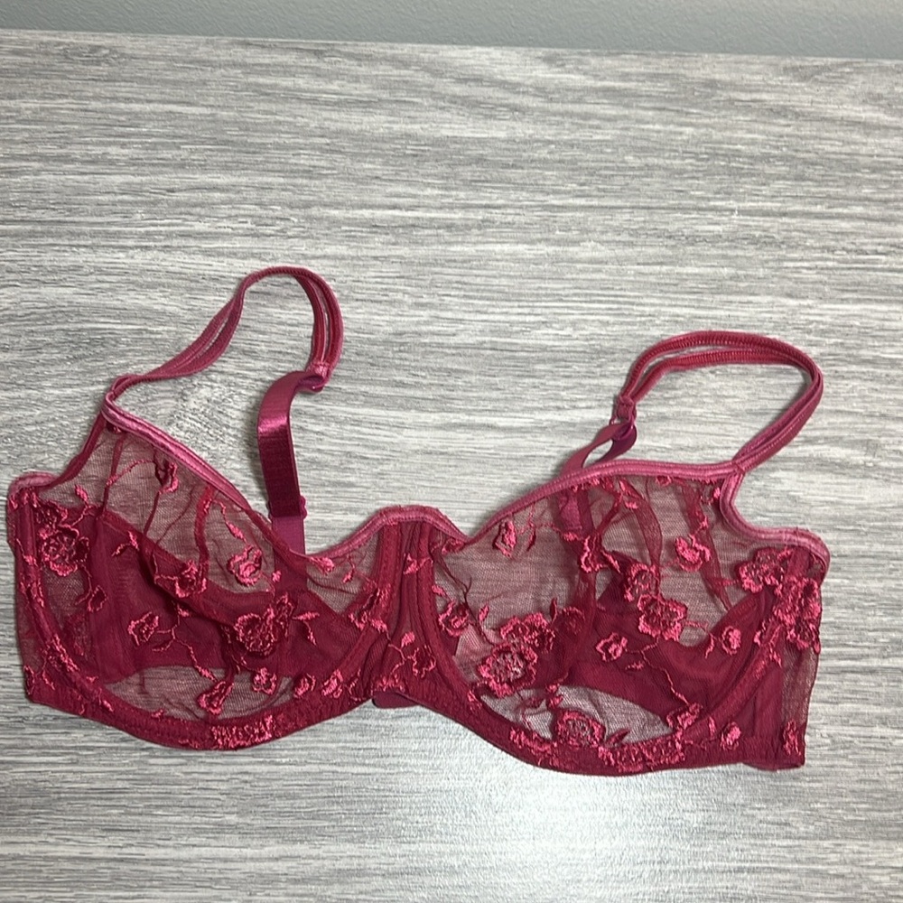 Victoria's Secret Burgundy Lace Bra